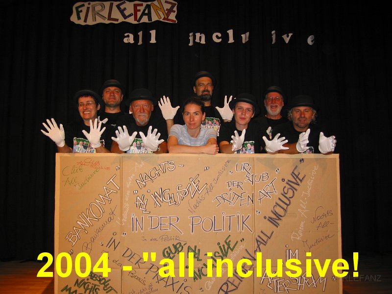 2004.JPG - Jahr 2004; Traude Seisenbacher, Karl Heinreichsberger, Leo Schoergenhofer, Musikerin Fr. Stein, Peter Hubmayer, Karina Kaiblinger, Lothar Jansky und August Brueckler